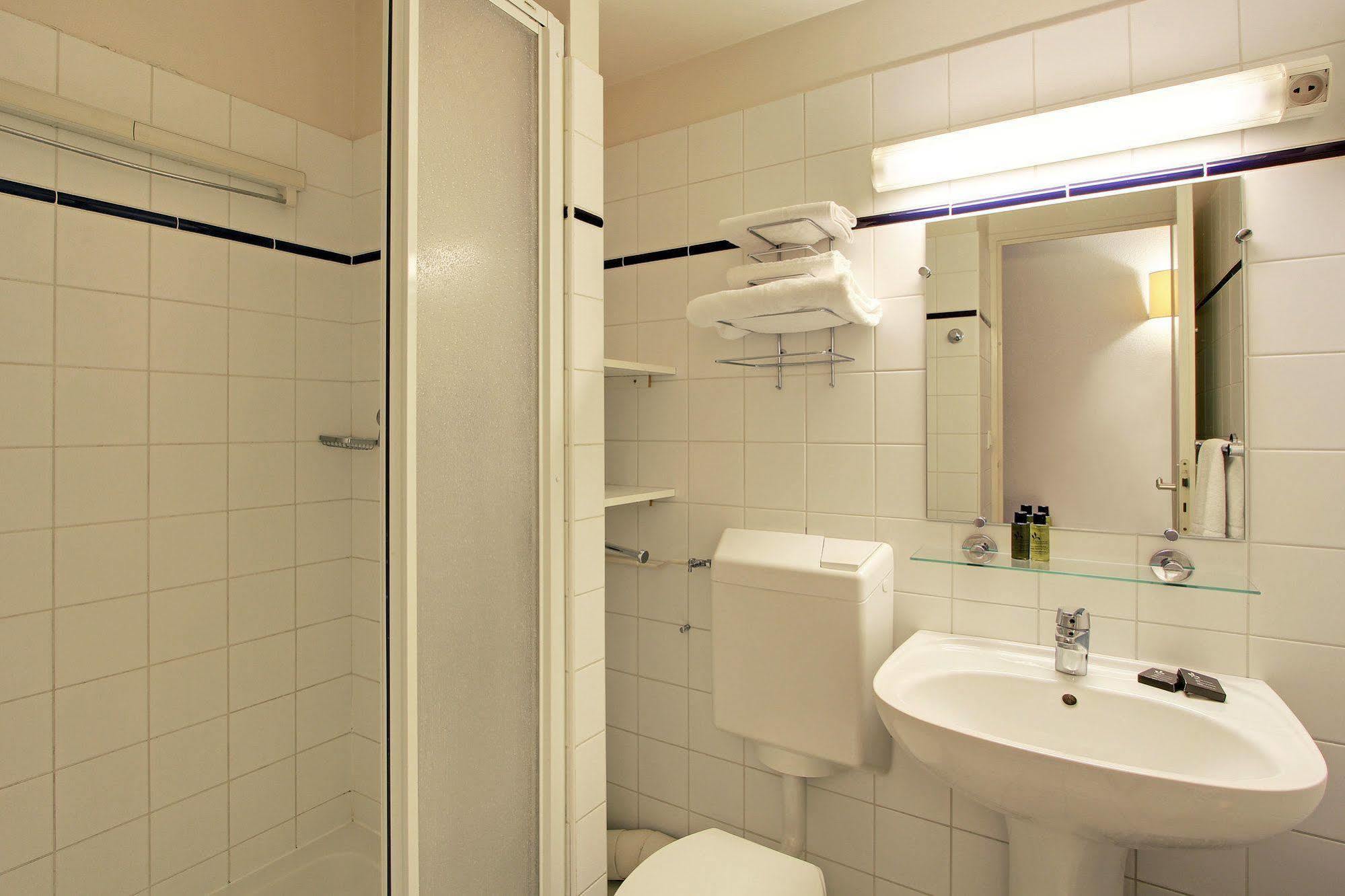 Les Lilas Serviced Apartments Экстерьер фото